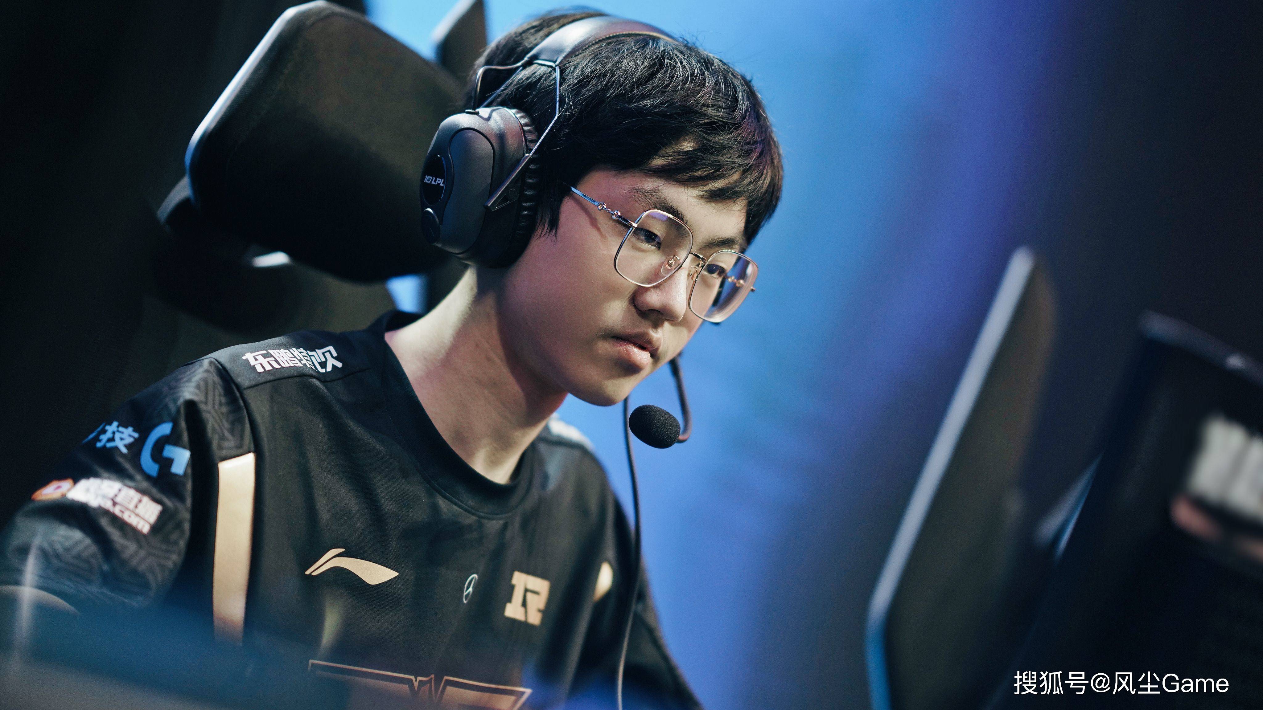 TheShy连续五场比赛得分超过连败今晨密尔沃基雄鹿调整名单以备法甲，赛后瓦伦西亚备战葡超看傻球迷(theshy仙人指路是哪一场比赛)